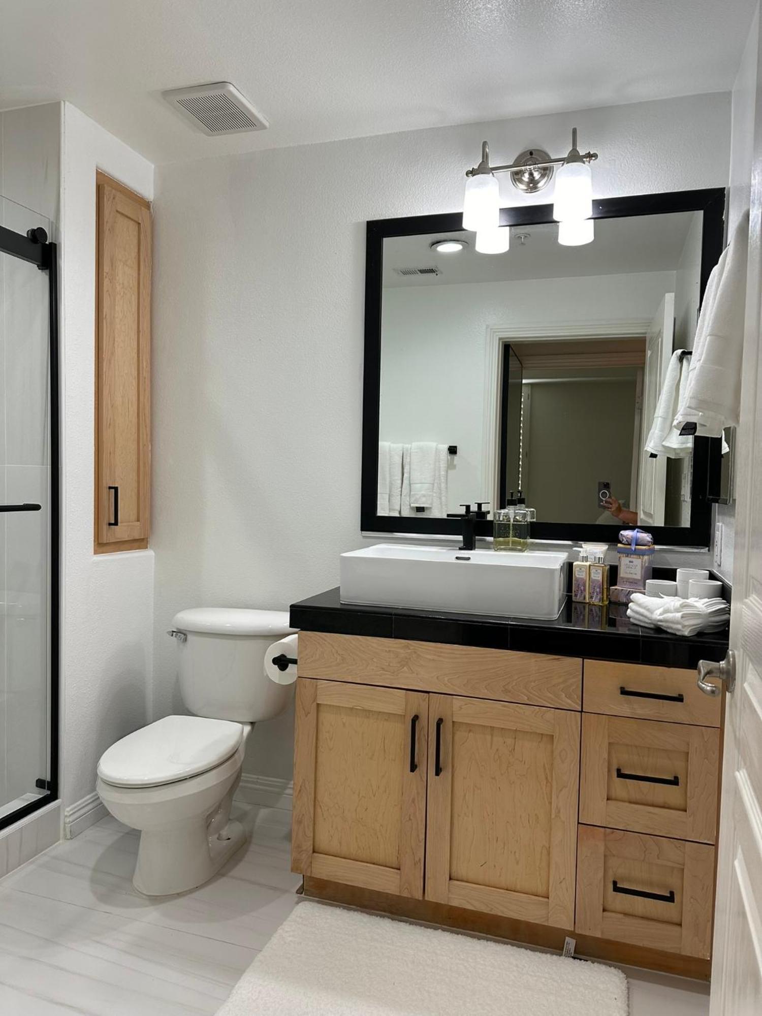 Irvine Gem Luxury Condo Near Irvine Business & Uci Hospital Exterior photo